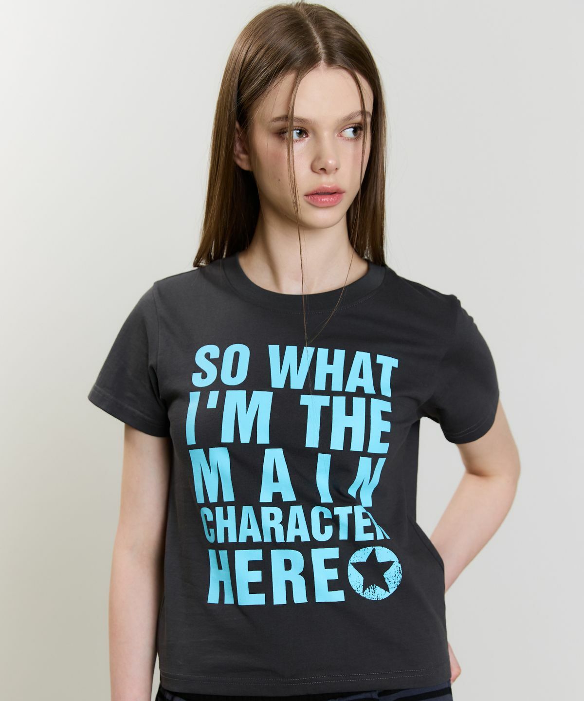 LUVISTRUE SM MAIN CHARACTER TEE