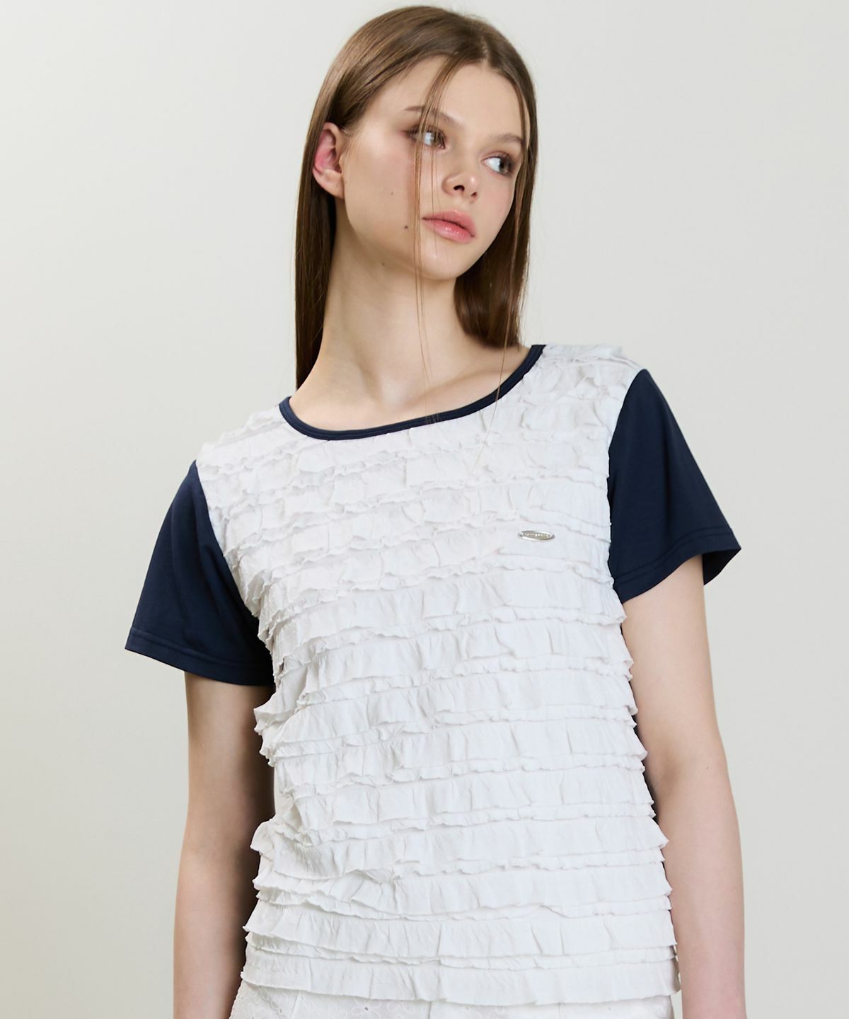 LUVISTRUE SM FRILL TEE
