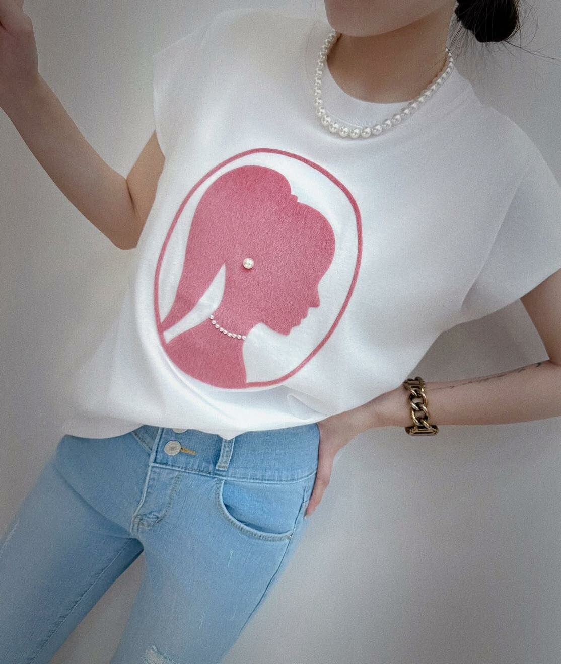 【超質感珍珠女人圖厚棉tee】（現貨）