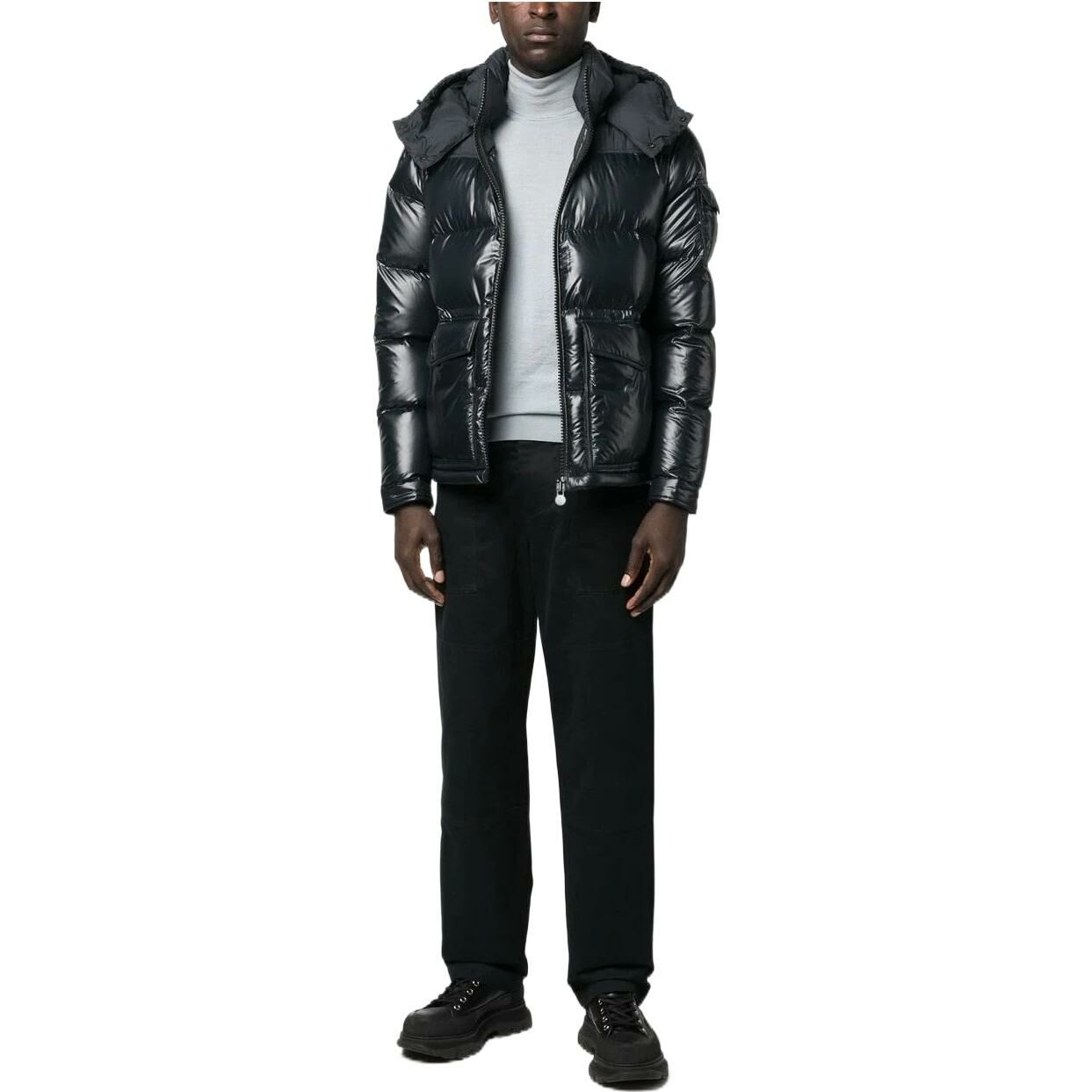 【代購】Moncler Down Jacket Men's Black