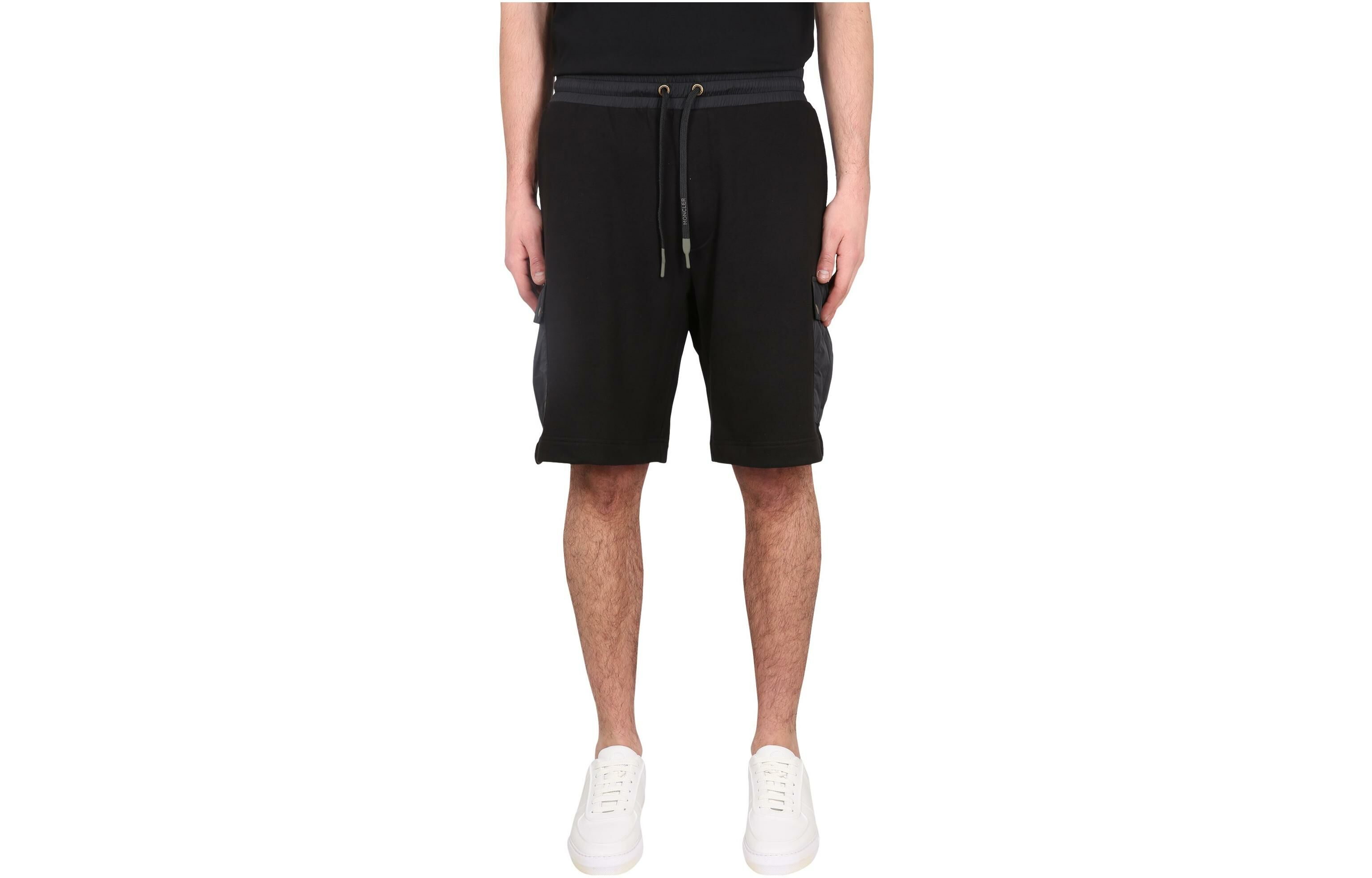 【代購】Moncler Logo Patch Drawstring Waist Shorts