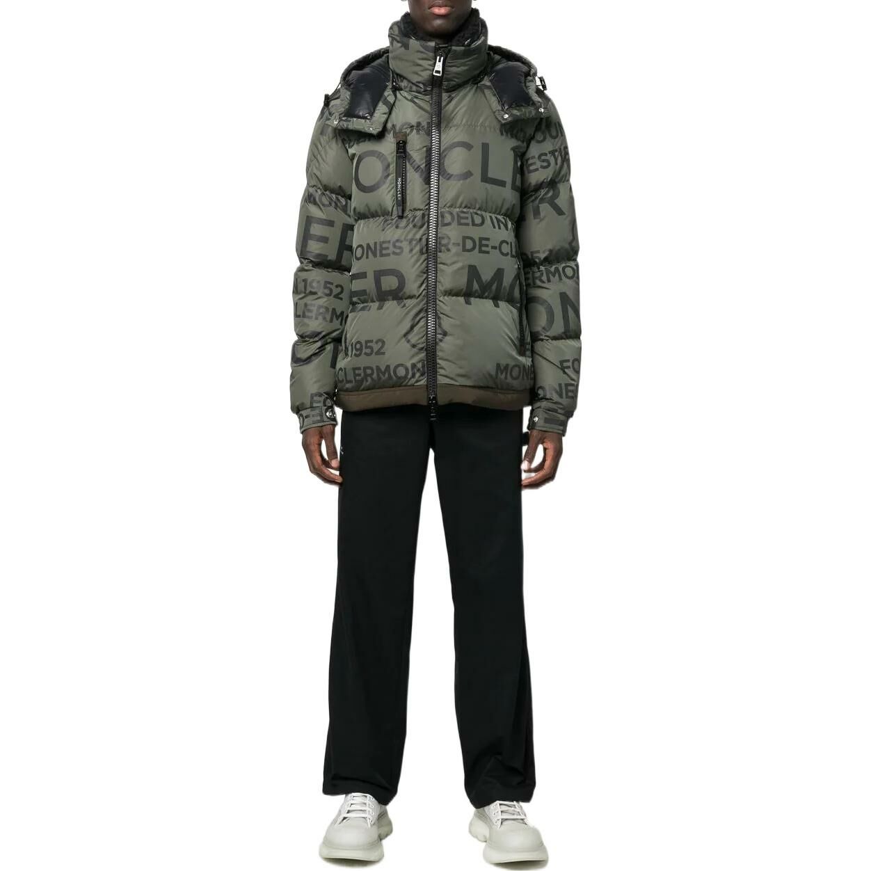 【代購】Moncler Logo print Padded Jacket