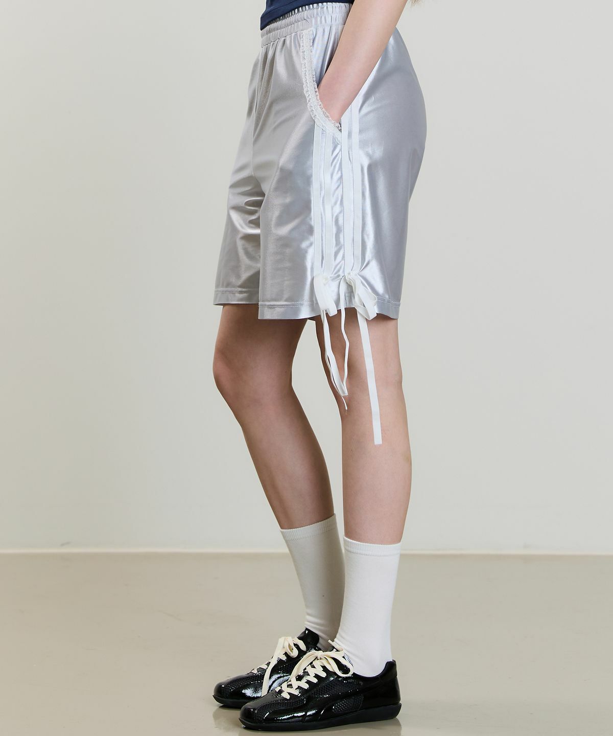 LUVISTRUE SM TRACK PANTS