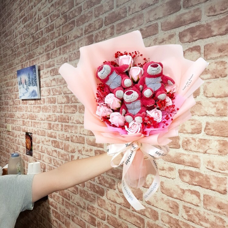 草莓熊花束,熊抱哥花束,Lots-O'-Huggin' Bear- bouquet-Authorize