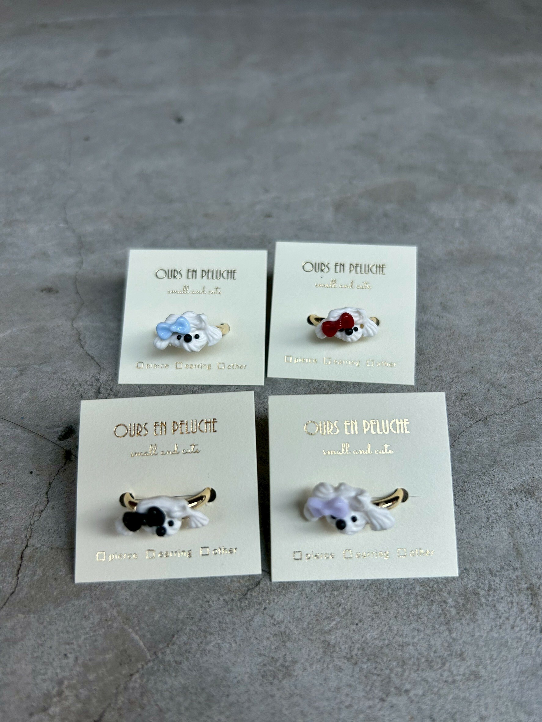 [OURS EN PELUCHE] 蝴蝶結奶油小狗戒指 | 水藍 | NO.21