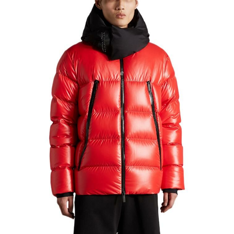 【代購】Moncler FW22 Solid Color Hooded Down Jacket Men's Red