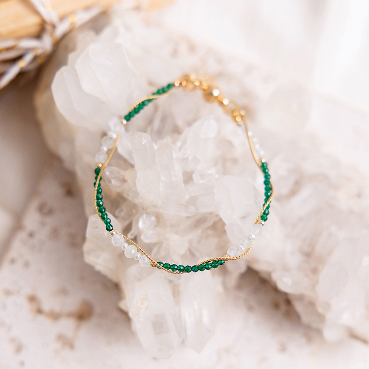 五月誕生石 • 綠牡丹 • 淡淡的愛 – 祖母綠 – 手鍊