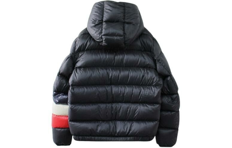 【代購】Moncler Down Jacket Men's Black