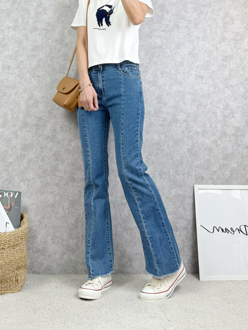 穿出腿長黃金比例的喇叭褲