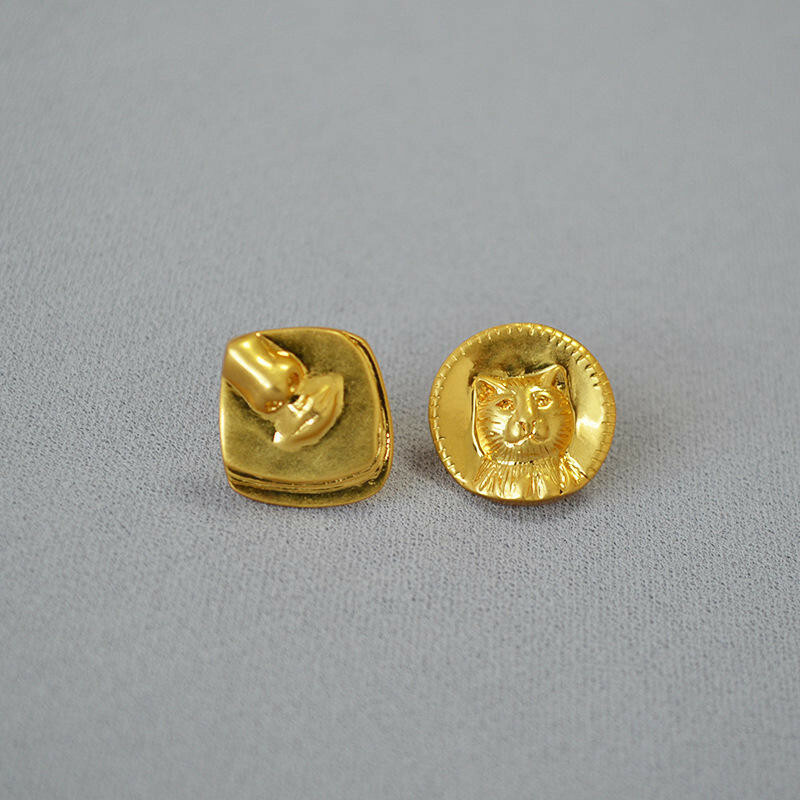 別針 胸針 金屬胸針 金色胸針 圍巾扣 喵星人 猫咪胸針 造型別針 圍巾別針 衣領別針 帽子胸針 送貓奴 小禮物 006