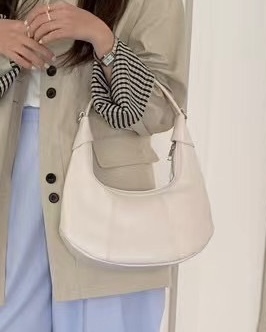 上班日常氣質腋下包