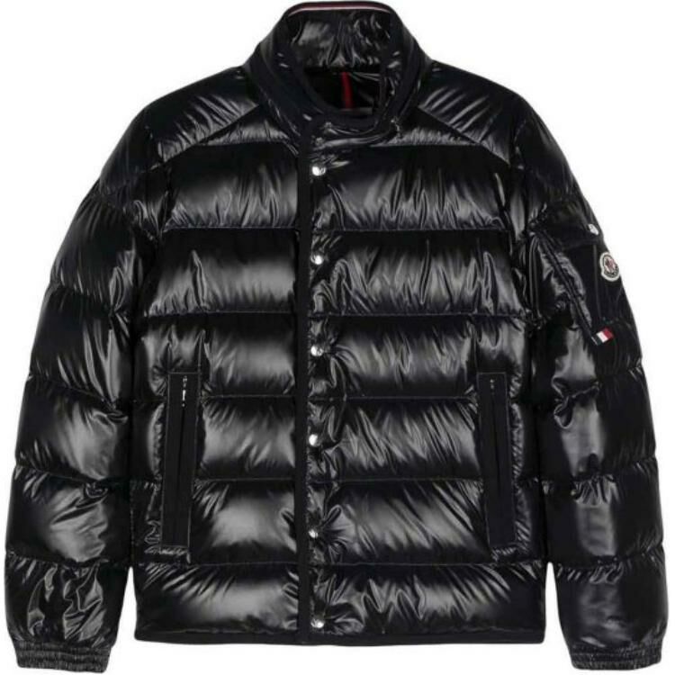 【代購】Moncler Gourette Logo Patch Padded Jacket