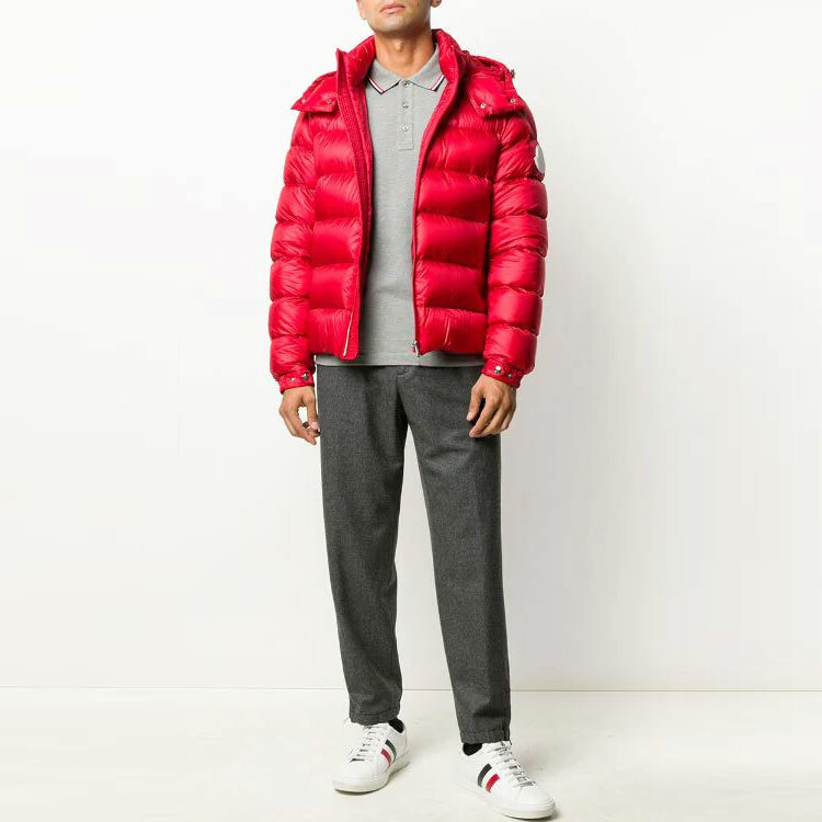 【代購】Moncler Solid Color Hooded Down Jacket Men's Red