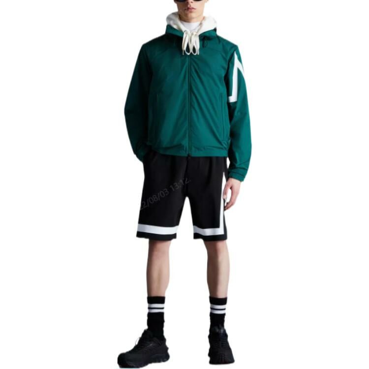 【代購】Moncler Logo patch Hooded Windbreaker