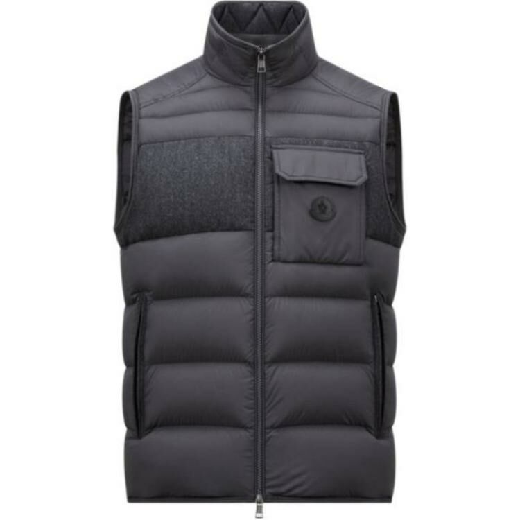 【代購】Moncler Logo Patch Padded Vest