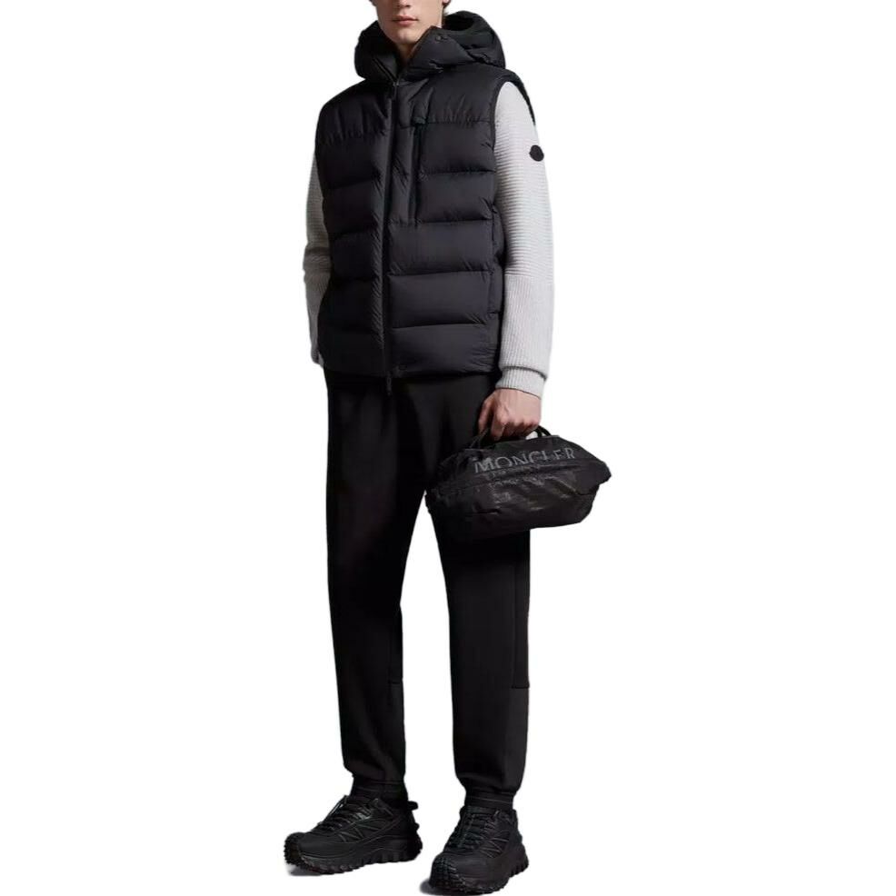 【代購】Moncler Padded Hooded Gilet