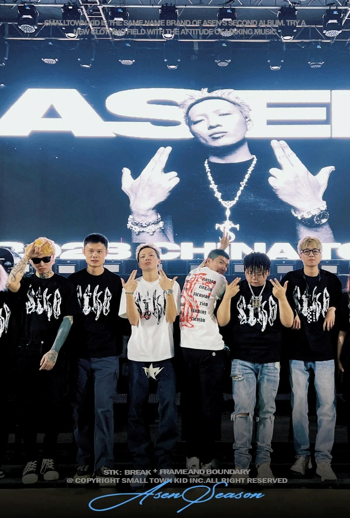 ASEN同款 STK SmallTownKid 美式復古字體 背後十字印花 T恤