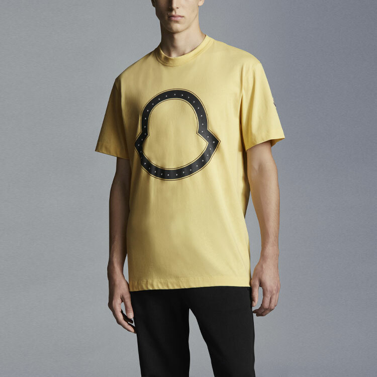 【代購】Moncler T-Shirts Men Gray Yellow