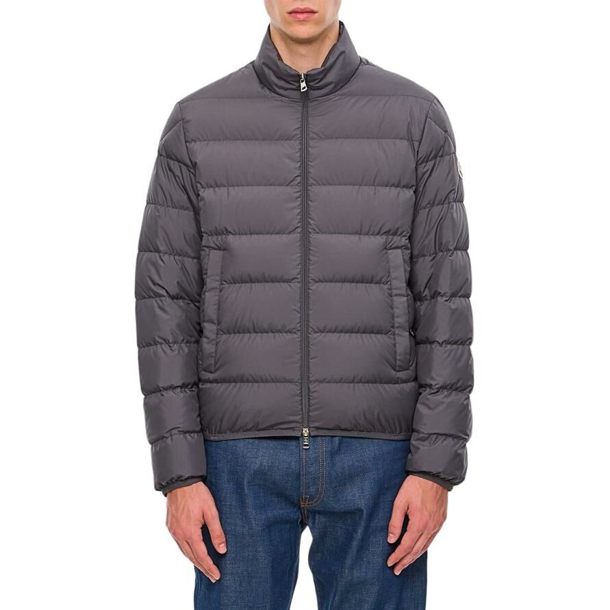 【代購】Moncler Logo Patch Mock Neck Padded Jacket