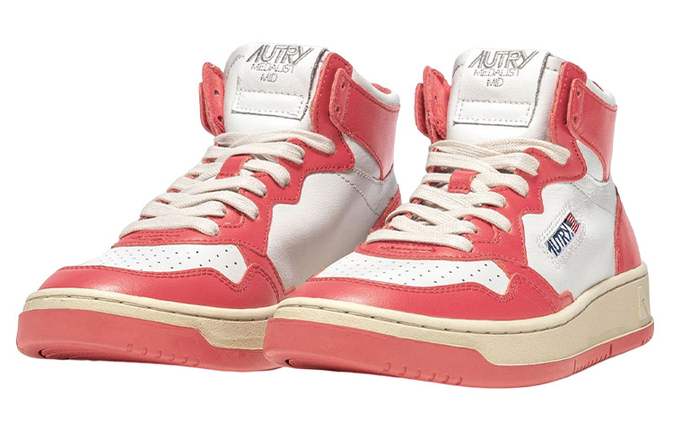 【代購】AUTRY Stylish Skateboarding Shoes Women's Pink