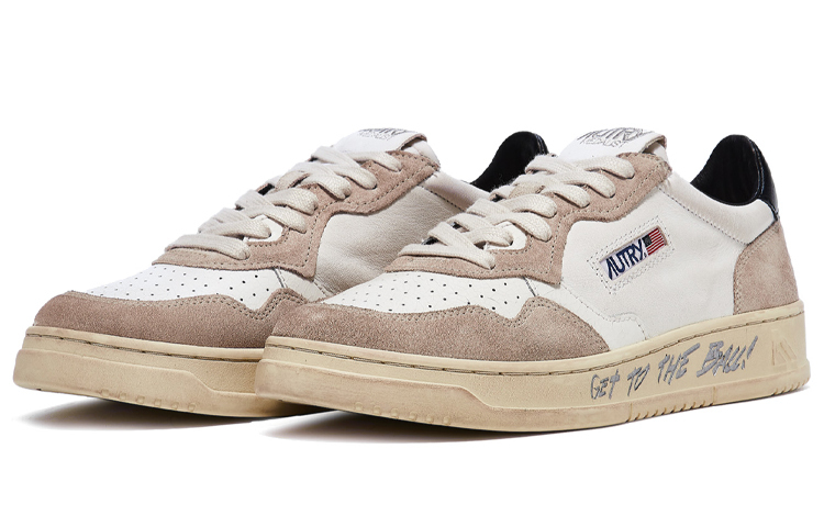 【代購】AUTRY Medalist Low Lettering 'Get To The Ball White Suede' Women's
