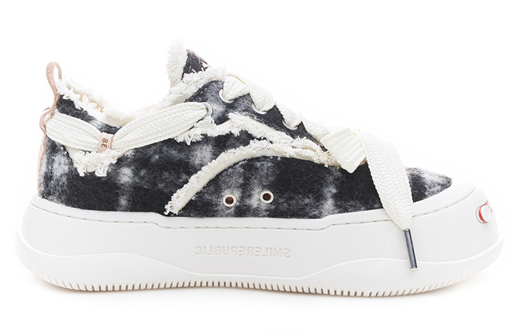 【代購】SMILEREPUBLIC Anti-Slip And Wear-Resistant Water-Resistant Low-Top Canvas Shoes Unisex Black