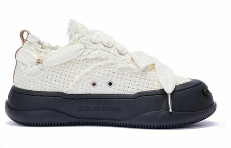 【代購】SMILEREPUBLIC Anti-Slip Wear-Resistant Waterproof Breathable Height Increasing Low-Top Canvas Shoes Unisex White