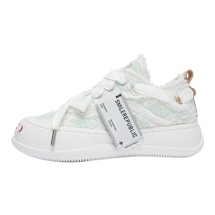 【代購】SMILEREPUBLIC Height Increasing Low-Top Canvas Shoes Unisex Light Cyan