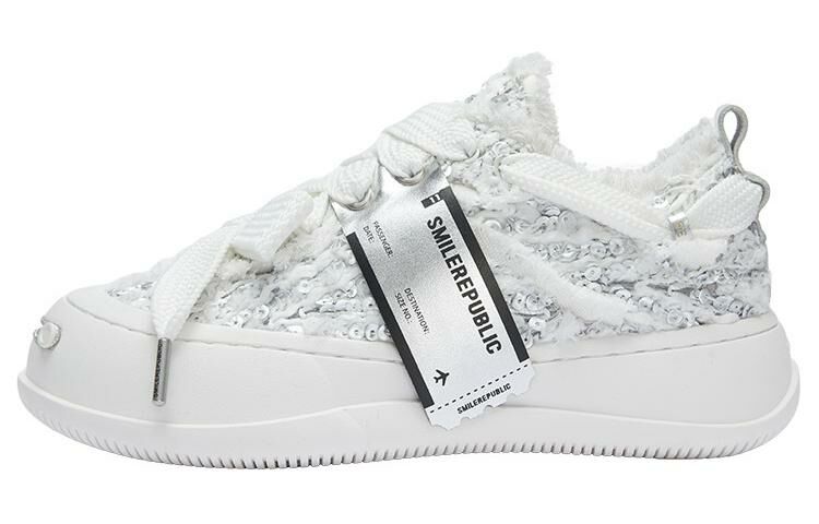 【代購】SMILEREPUBLIC Silver Scales Slip-Resistant Height Increasing Low-Top Canvas Shoes Unisex Silver