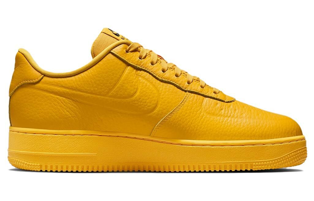 【代購】Nike Air Force 1 '07 Pro-Tech University Gold