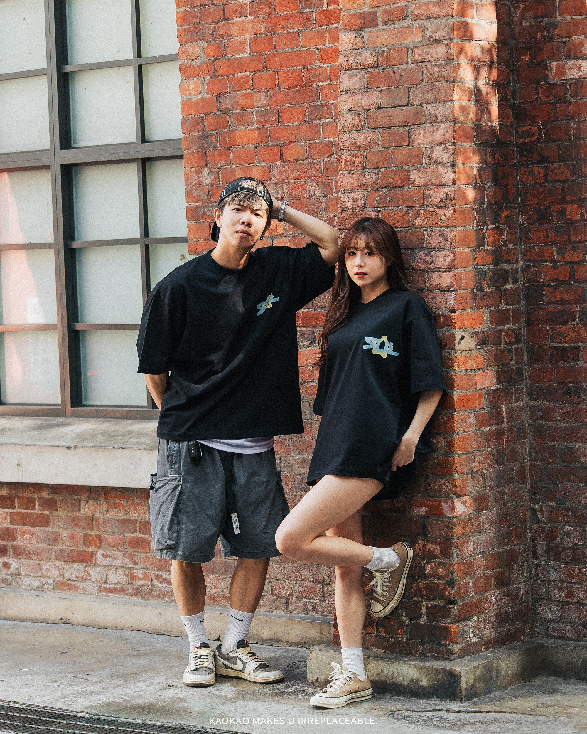 Stay Up Late 厚磅短T 手寫 Logo 棉 短袖 黑 白