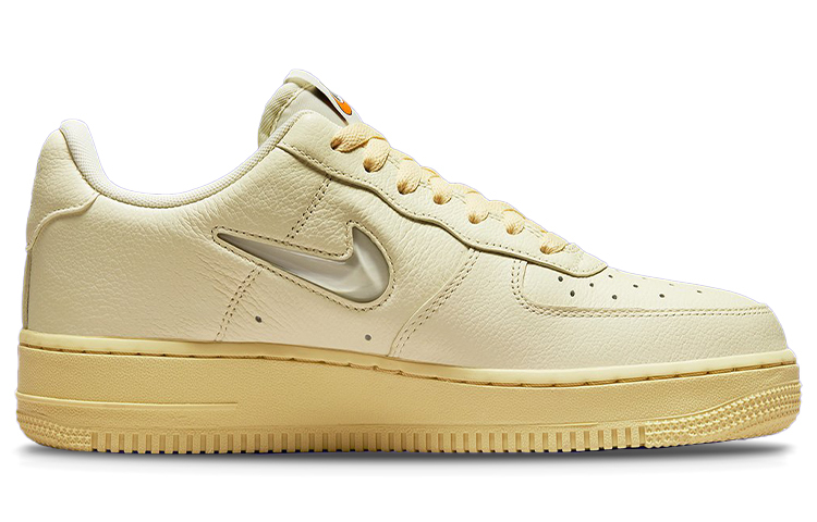 【代購】Nike Air Force 1 Low '07 Lx Coconut Milk Lemon Wash Women's