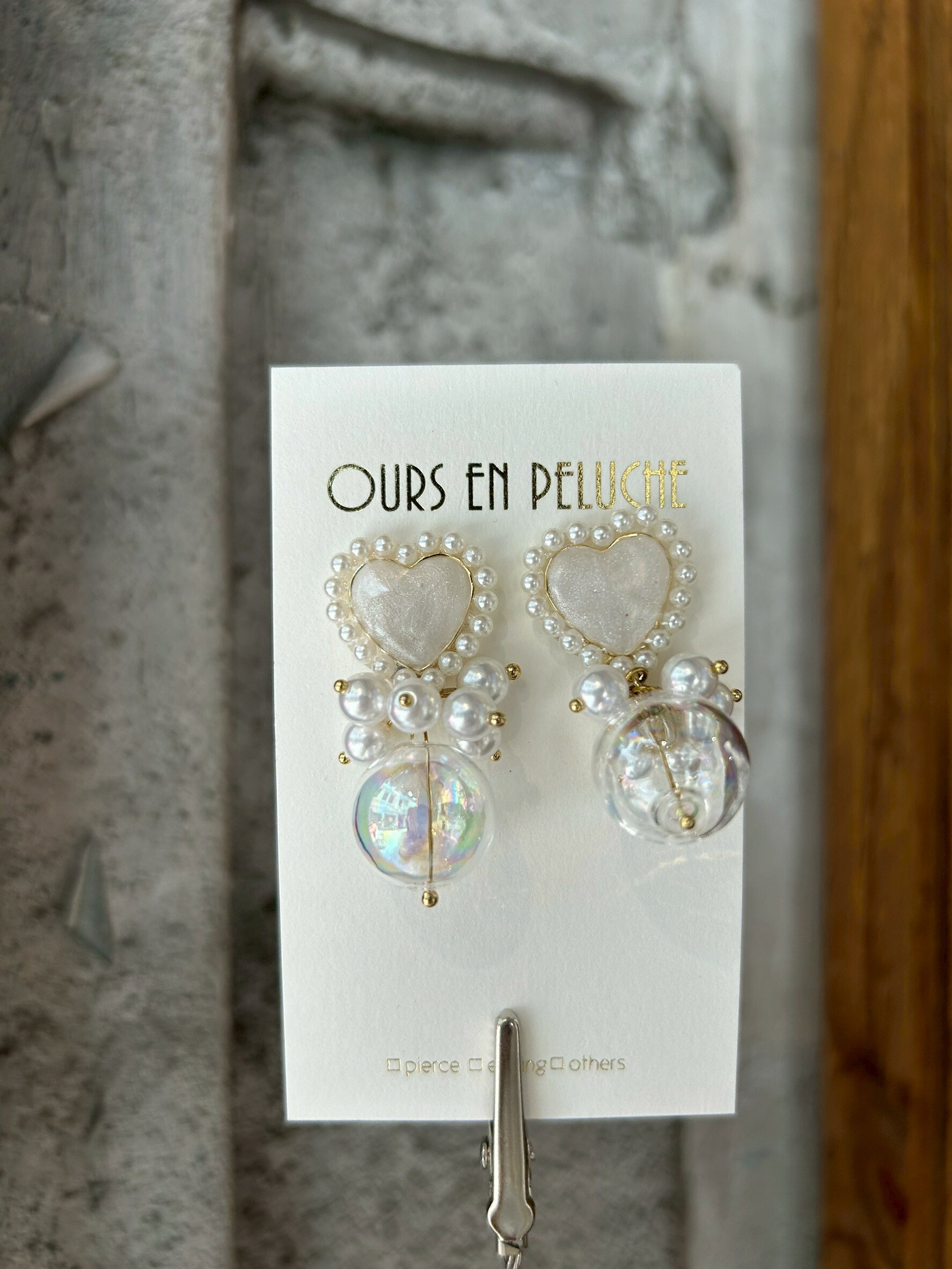 [OURS EN PELUCHE] 泡泡珍珠愛心耳環 | 白色 | 耳夾 | NO.72