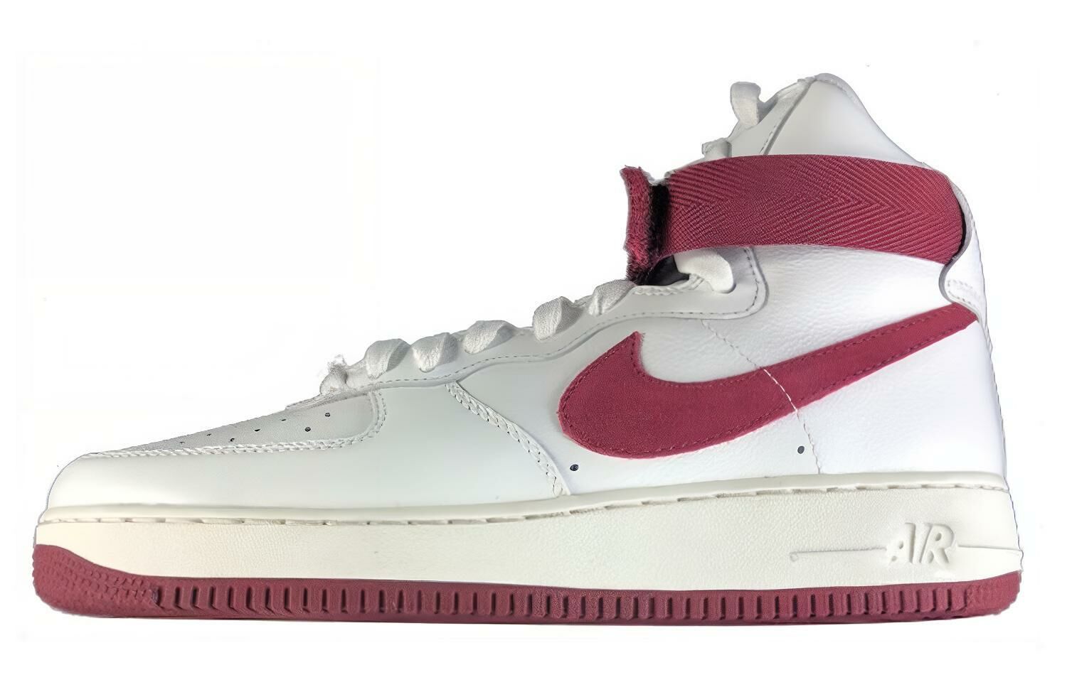 【代購】Nike Air Force 1 Hi Retro Qs 'White Team Red'
