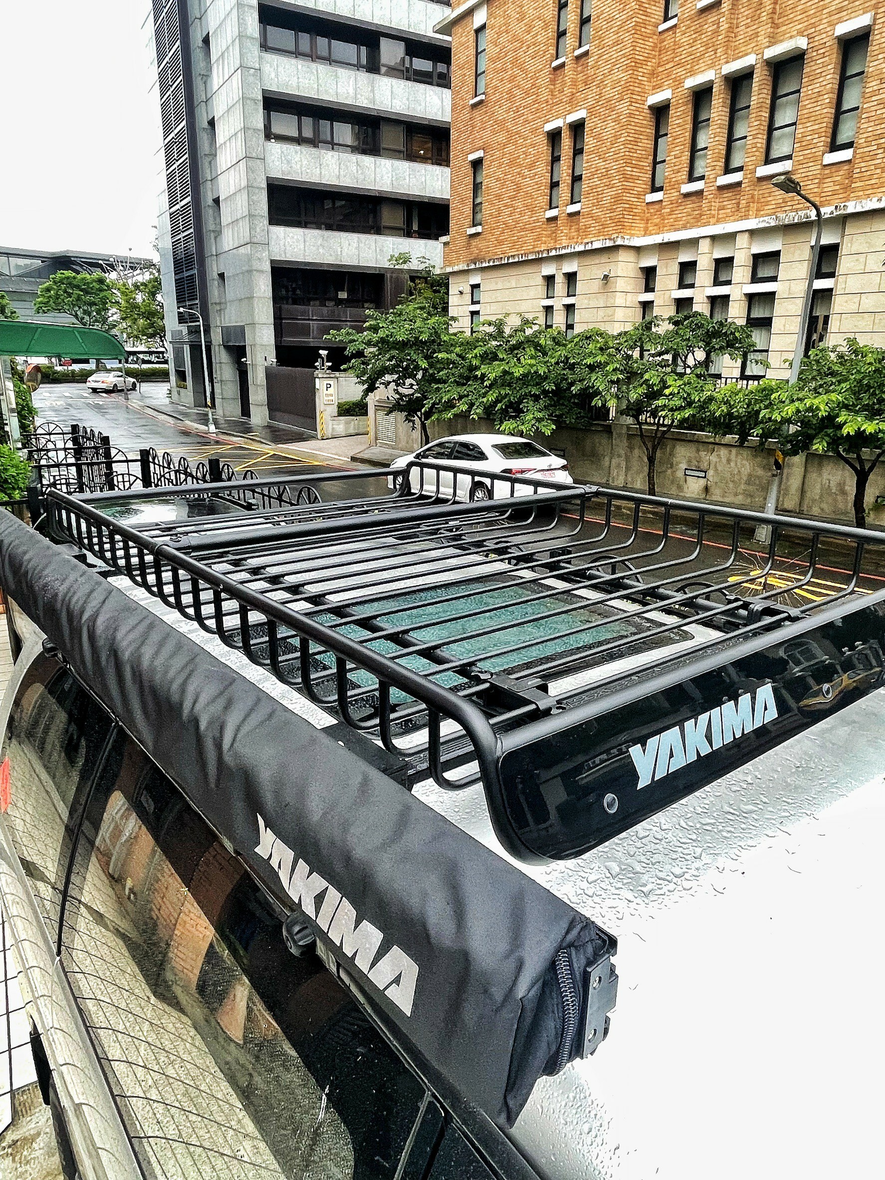 YAKIMA MegaWarrior 終極戰士 置物籃(Mitsubishi-Space Gear)