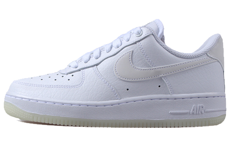 【代購】Nike Air Force 1 '07 Essential 'Triple White' Women's