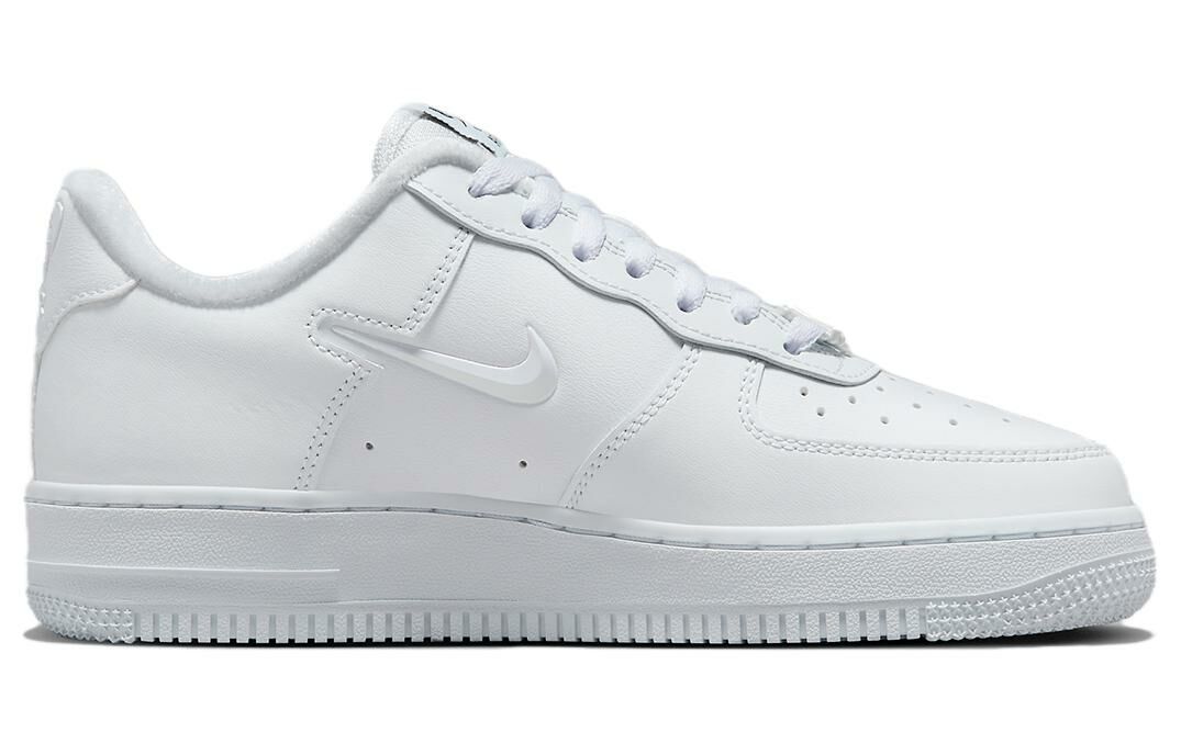 【代購】Nike Air Force 1 Low '07 Se Just Do It Triple White Women's