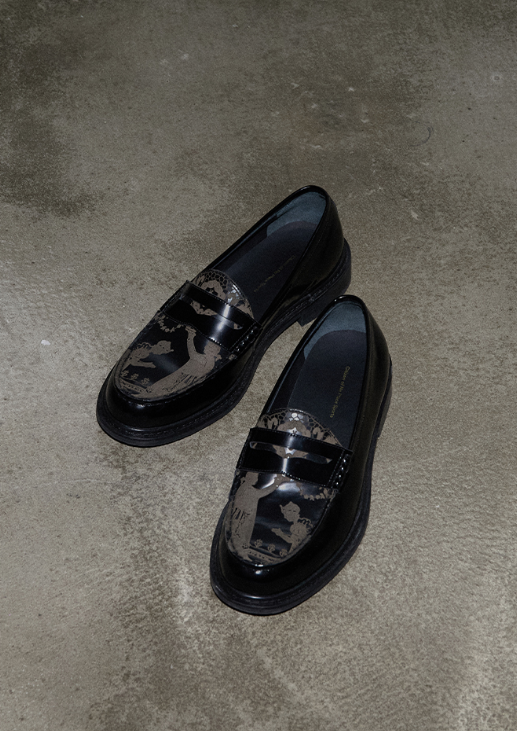 CONP 激光雕花樂福鞋