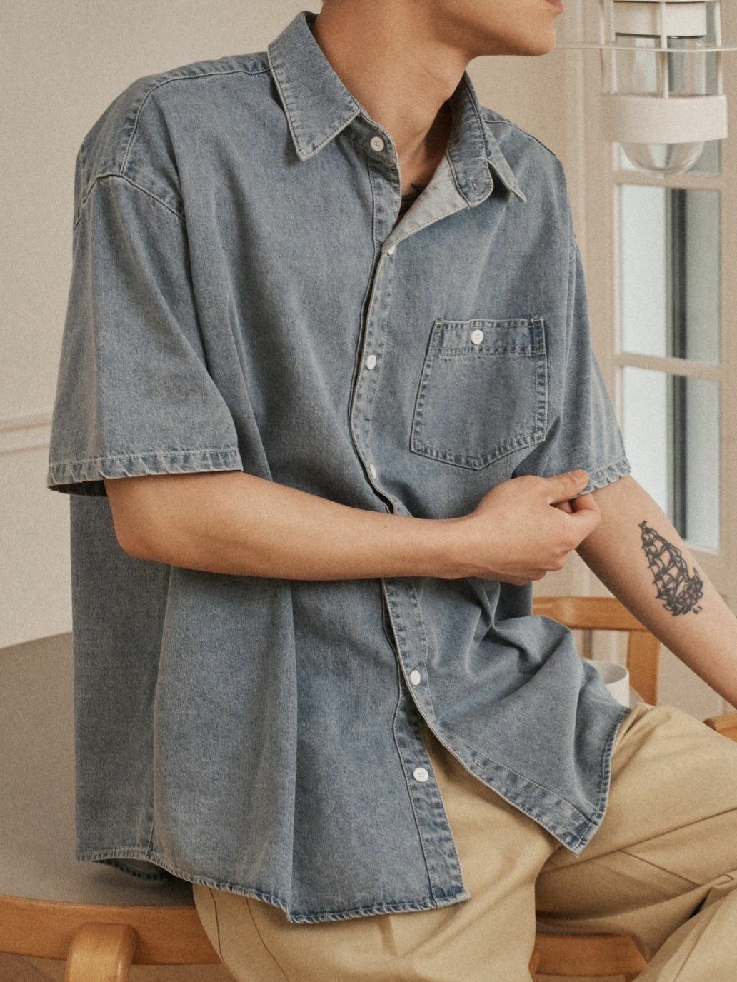 洗水牛仔短袖恤衫 OUR ROOM-073S