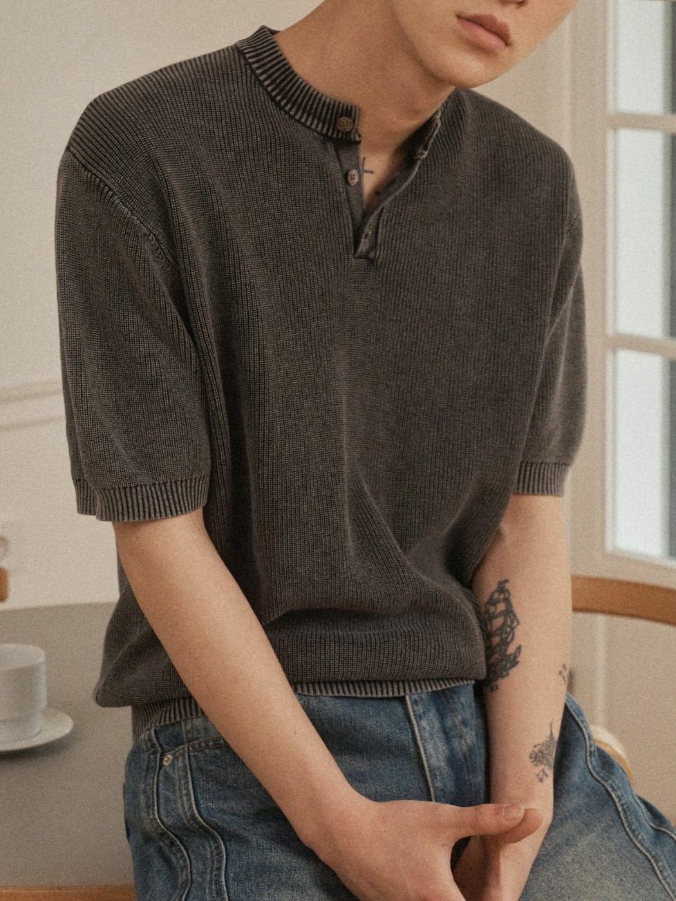 淨色圓領半開胸短袖Tee OUR ROOM-086T