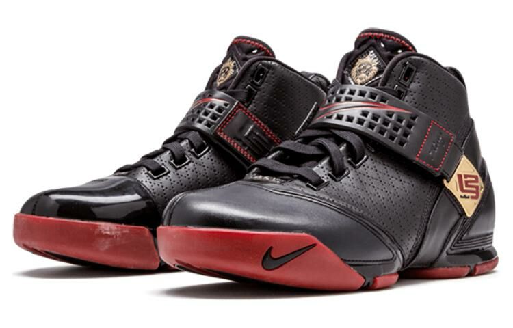 【代購】Nike LeBron 5 Black Crimson Metallic Gold