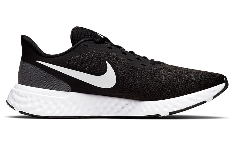 【代購】Nike Revolution 5 Black/White