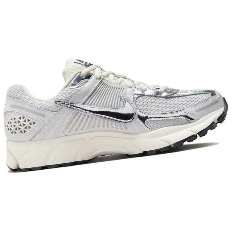 【代購】Nike Zoom Vomero 5 Chrome