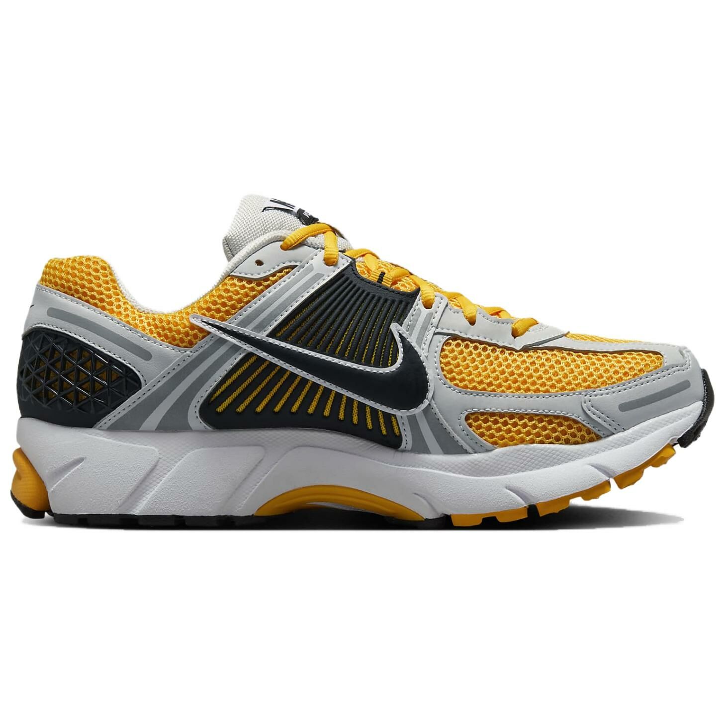 【代購】Nike Zoom Vomero 5 Photon Dust Laser Orange