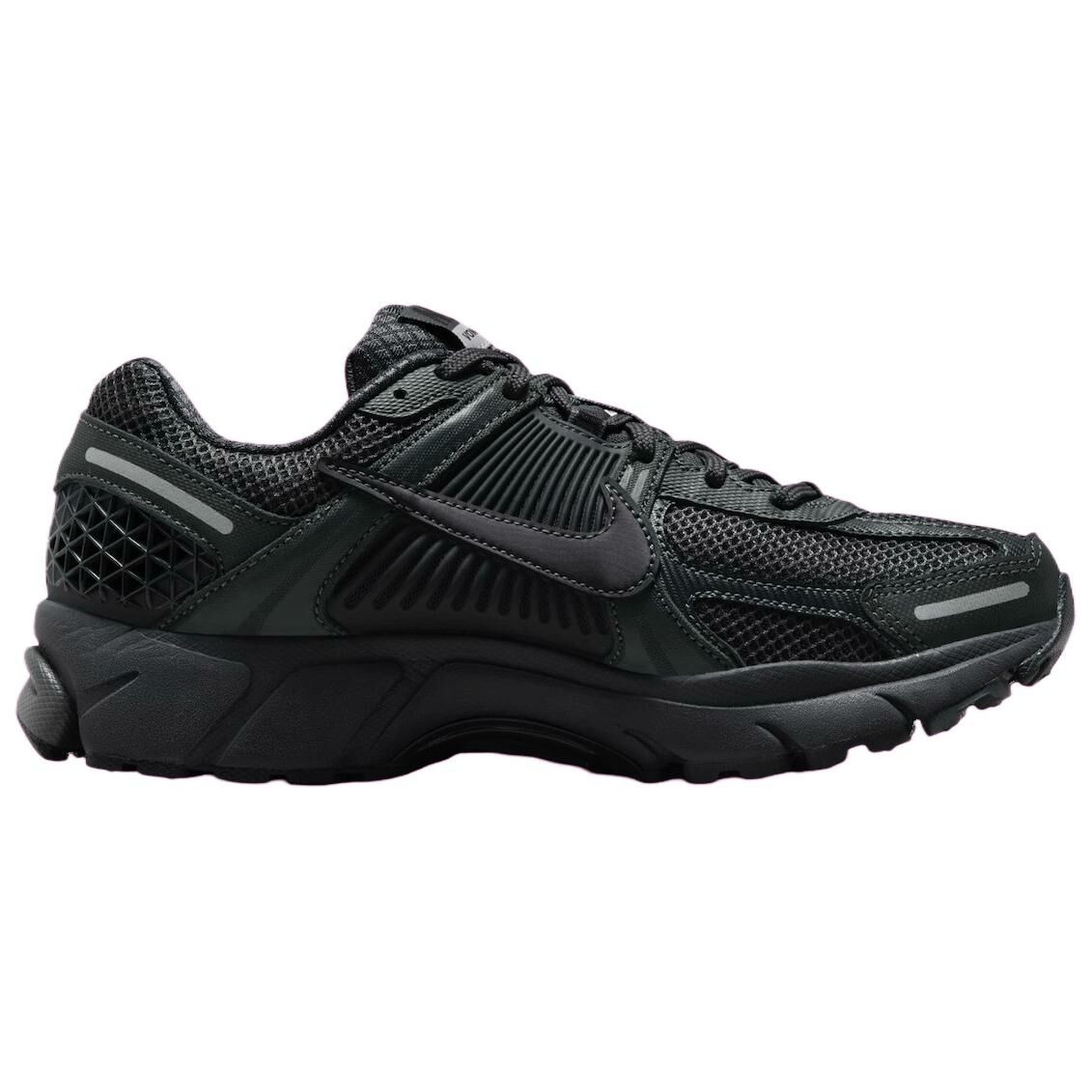 【代購】Nike Zoom Vomero 5 Triple Black Women's