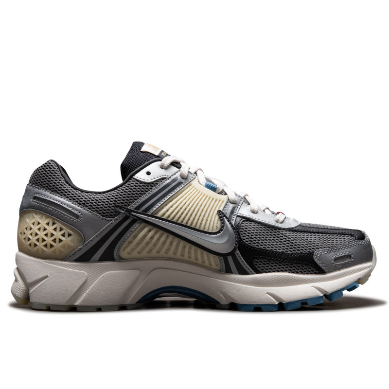 【代購】Nike Zoom Vomero 5 Cheung Ka Long Don't Lose Your Way