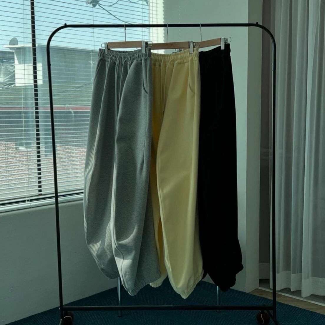 淨色束腳鬆身運動褲 EDEN-006P