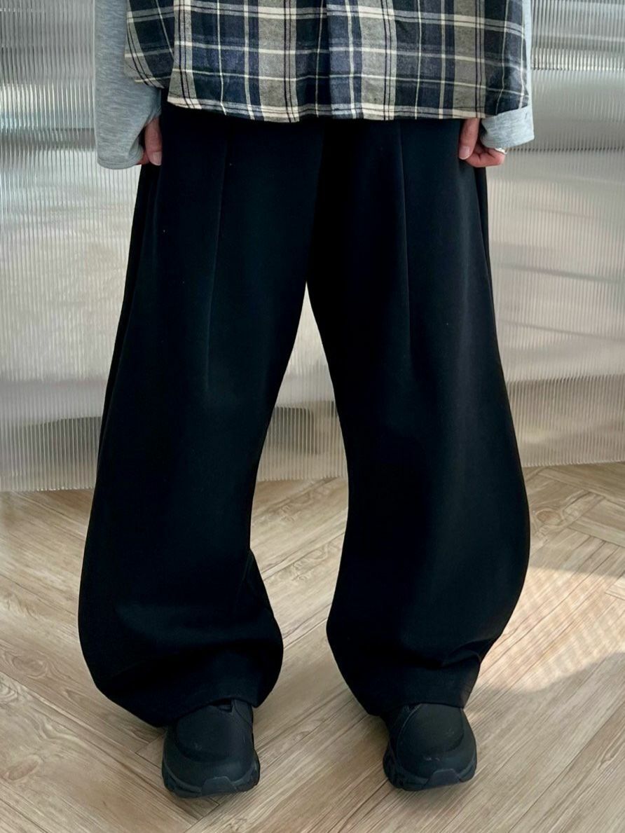 淨色彎刀運動褲 EDEN-008P