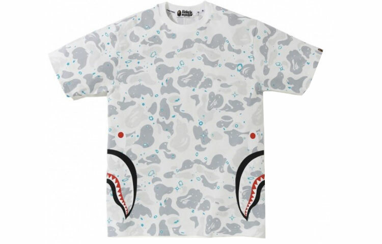 【代購】A BATHING APE Space Camo Side Shark Tee