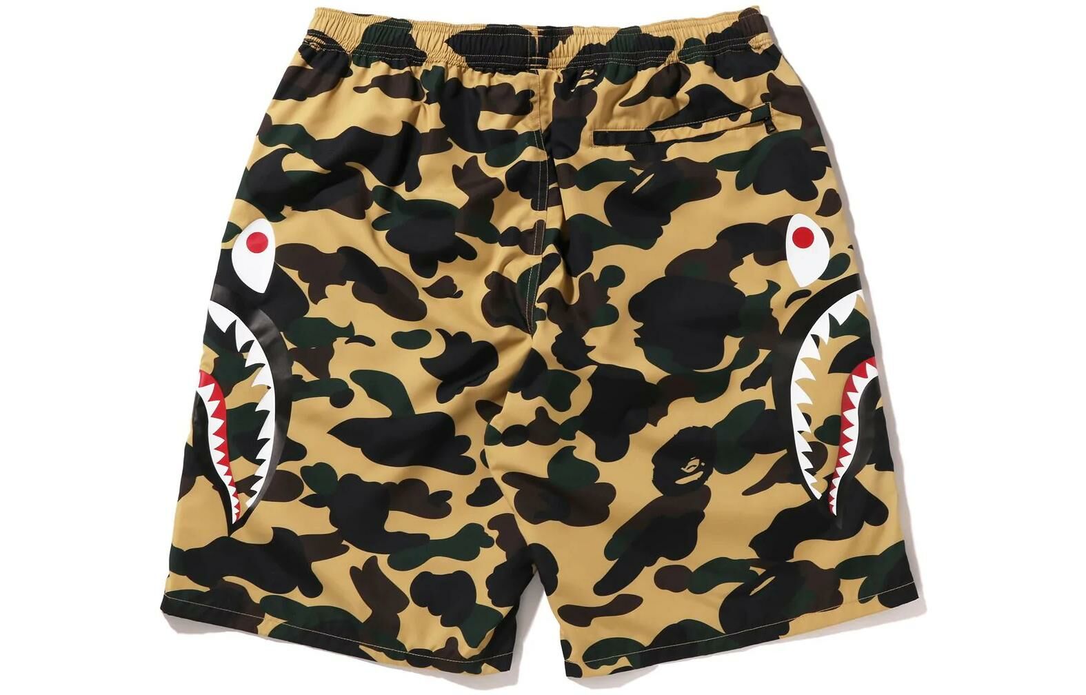 【代購】A BATHING APE 1st Camo Side Shark Beach Shorts
